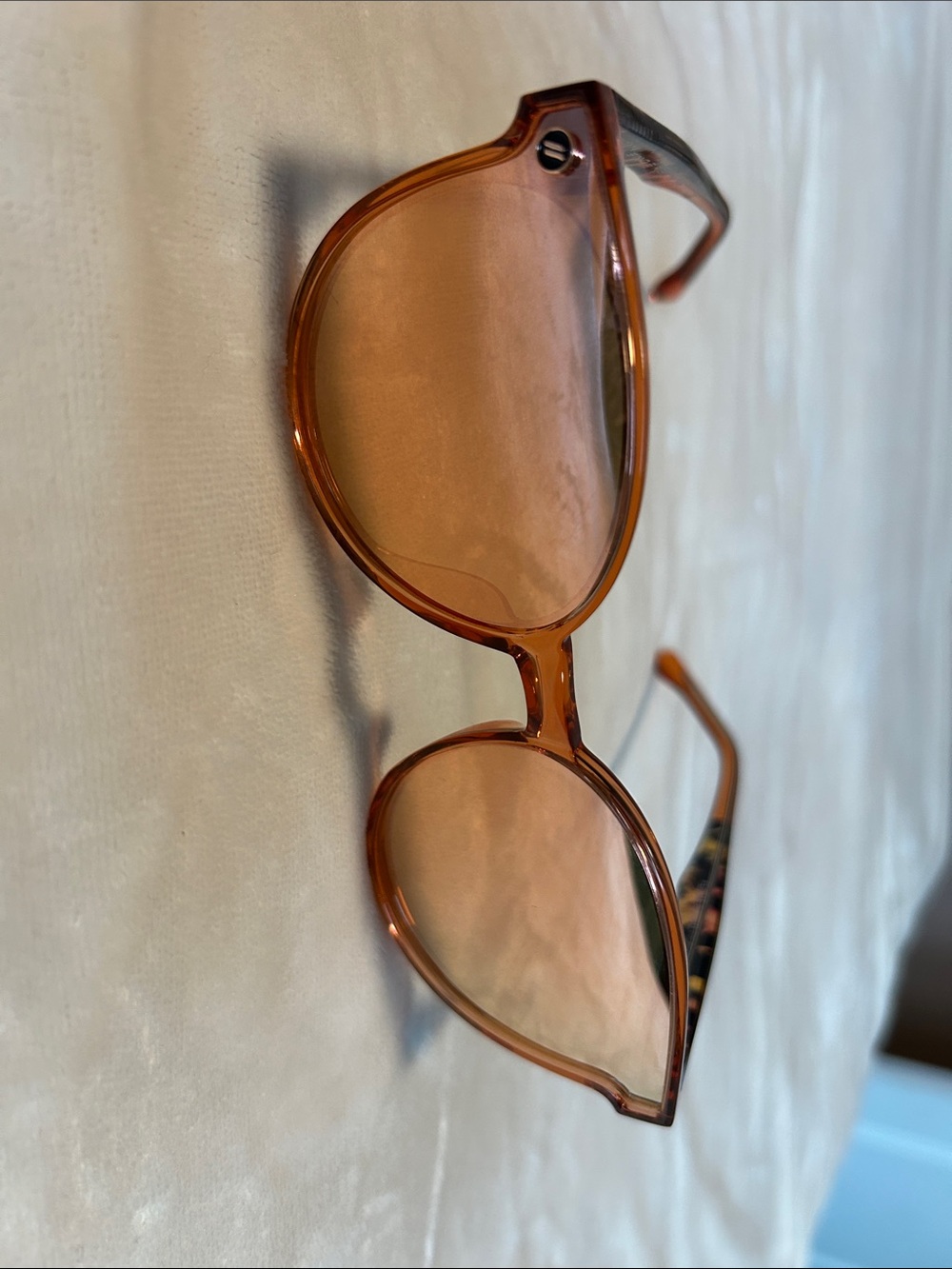 Women’s Amber Transparent Sunglasses with Rose-Tinted Lenses - Picture 3 of 4